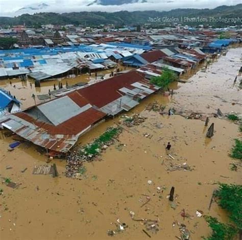 Banjir Bandang Terjang Sentani Papua Jayapura Tengah Malam Maret