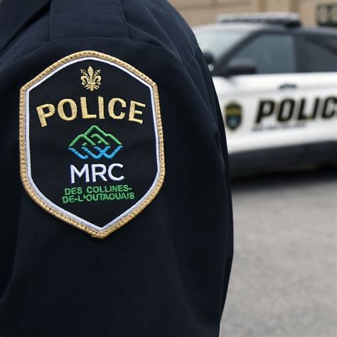 Arrestation Dun Policier Du Service De La S Curit Publique De La Mrc