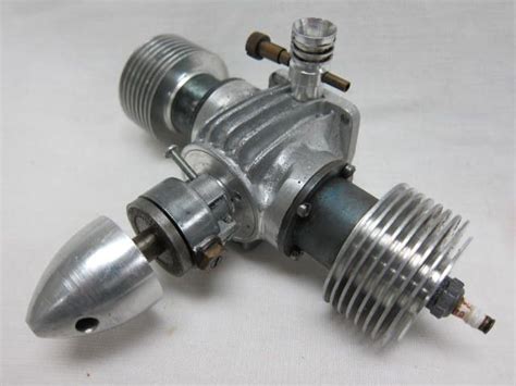 Vintage Vivell Opposed Twin Ignition Model Airplane Engine