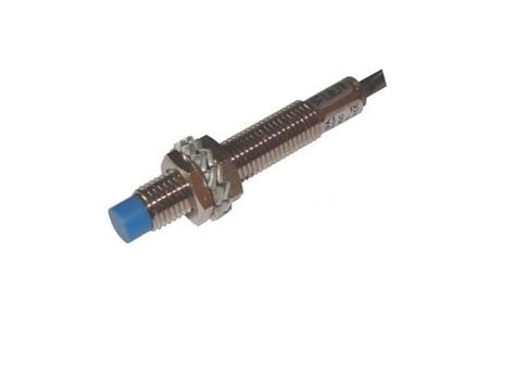 Купить Индуктивный датчик LM8-3002PB PNP NC 2мм M8: отзывы, фото и ...