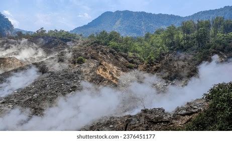 Gunung Salak Stock Photos and Pictures - 549 Images | Shutterstock