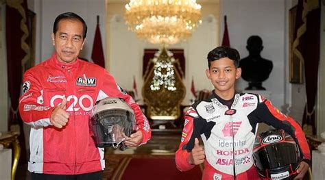 Pebalap Astra Honda Veda Ega Bertemu Presiden Ri Dan Ikuti Parade