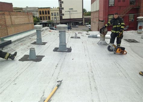 Main Street Roof Operations Fire Engineering