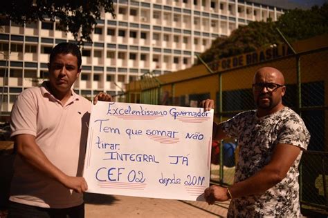 Pais Protestam Contra Retirada Do Ensino Integral De Escola Da Asa Sul