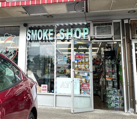 Raid Of Smoke Shop Nets Nearly 10 Pounds Of Weed On Staten Island Nyc