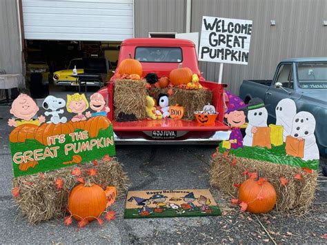 Charlie Brown Trunk Or Treat In 2023 Trunk Or Treat Halloween Car