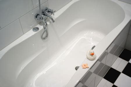 How to Install a Bathtub Liner | DoItYourself.com