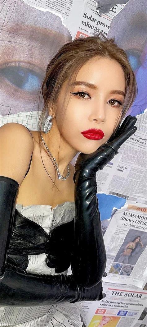 Mamamoo Solar Kpop Wallpaper ★ Asian Fashion Women Elegant Gloves Celebrities Female