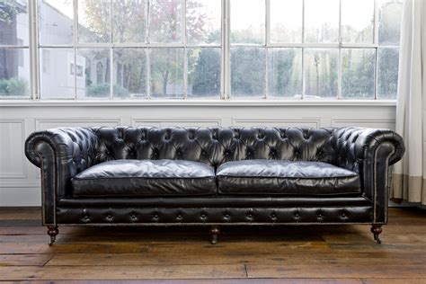 Canap Chesterfield En Cuir Noir Vintage Capitonn Trois Places