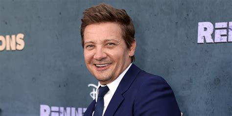 Who Is Jeremy Renner Dating? | PS Celebrity