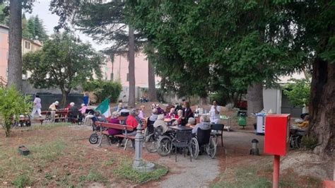 Terremoto A Modigliana Evacuati Nel Giardino Gli Ospiti Della Casa Di