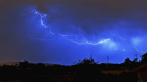 Espectacular noche de tormenta eléctrica