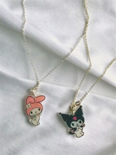 Pin By ⊱𝒔𝒌𝒛˚𝒉𝒂𝒚𝒂𝒕ı𝒎𝒐𝒍𝒎𝒖 On Sizin Pinleriniz Hello Kitty Jewelry Hello Kitty Clothes Hello Kitty