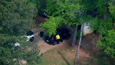 Dekalb County Homeowner Shoots Teen Breaking Into Car Police Say Fox