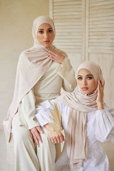 Pin By Khoeruman Meazza On Couple Hijab In 2024 Jersey Hijab Hijabi