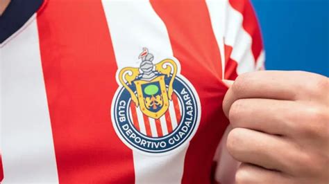 Chivas Presenta Su Nueva Playera Para El Apertura De La Liga Mx