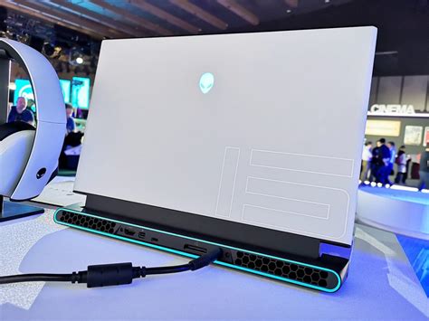 The Alienware M M Gaming Laptops Are Sleeker And Sexier Than