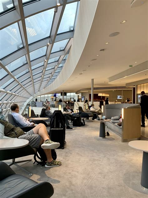 Presenting the New Salon Air France in Terminal 2F, Paris Roissy