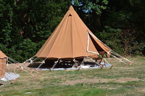 Cotton Canvas And Pc Canvas White Triangular Bell Tent Rs 30000 Piece