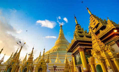 YANGON MYANMAR MAY 15 2020 Buddhist Pilgrims In The Shwedagon Pagoda