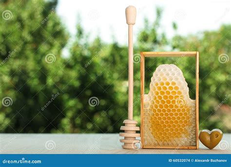 Honeycomb and the Honey Wand Stock Photo - Image of pouring, gold: 60532074