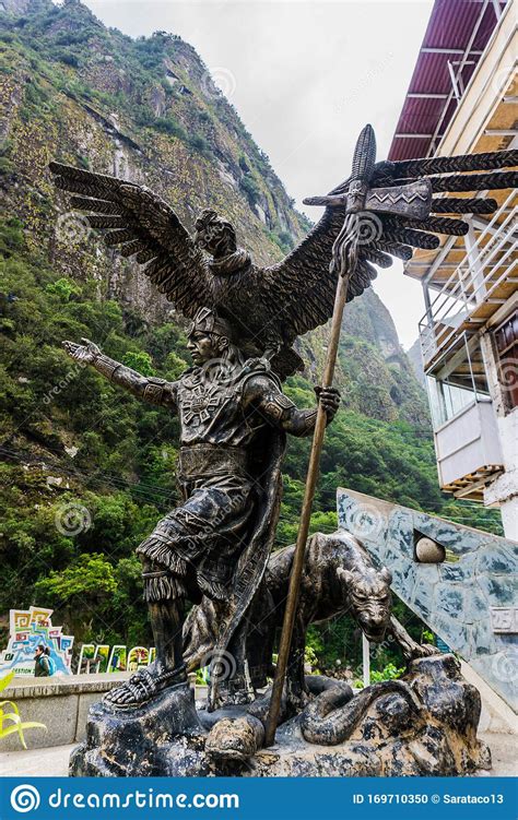 Pueblo De Aguas Calientes Machu Picchu Imagen Editorial Imagen De