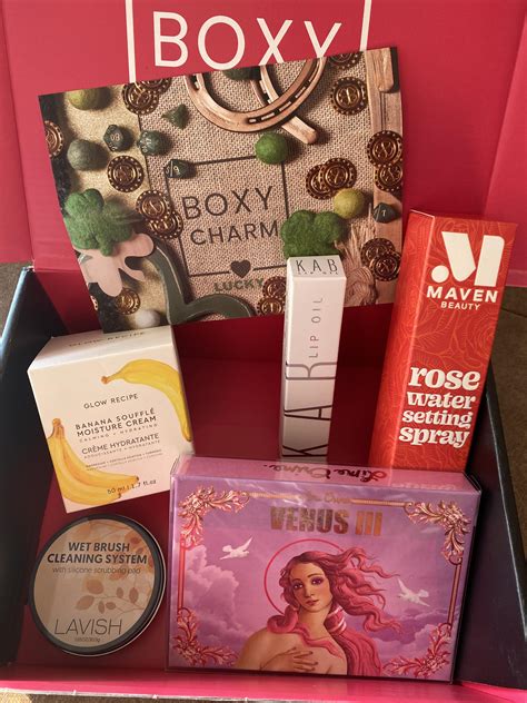 March Base Box R Boxycharm