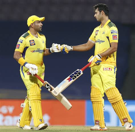 Csk Vs Rcb Live Csk Break Duck Beat Rcb By Runs To Register First Win