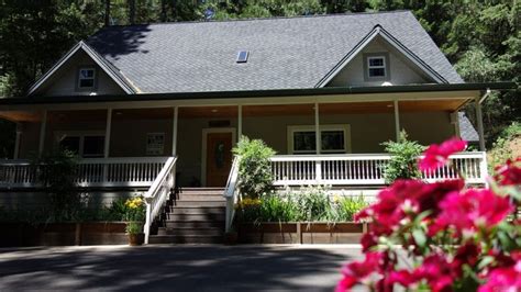 Lodging Apple Hill Growers Association