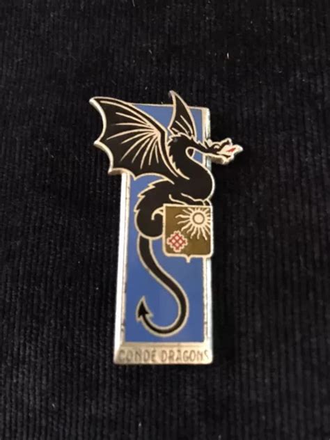 INSIGNE DU 2 eme régiment de condé dragons Drago paris H171 EUR 9 90