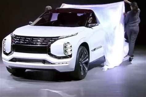 Generasi Terbaru Meluncur Intip Penampakan Mitsubishi New Pajero Sport