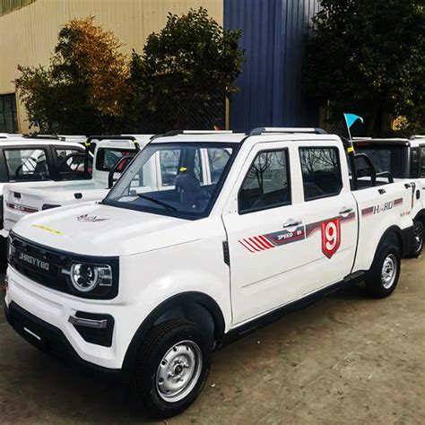 Chinese New Energy Vehicles 50km H Battery Operated Cargo Electric