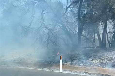 Incendi Tra Partinico E Balestrate Fiamme Minacciano Chiesa