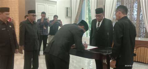 Gubernur AGK Kembali Rombak Kabinet Ansar Daaly Digeser Dari Kadispora