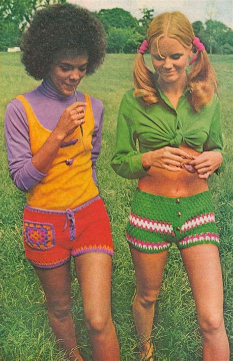 11 Outfits Of The 70s With Perfectly Reasonable Explanations These