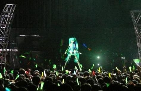 MIS 750: Hatsune Miku vs Tupac Shakur hologram concert...