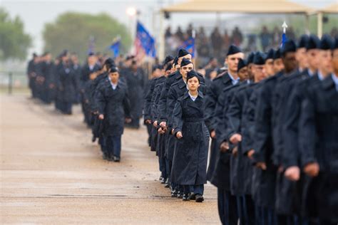 DVIDS - Images - U.S. Air Force basic training graduation [Image 19 of 40]