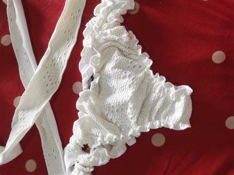 Bikini Bordado inglês Aguada de Cima OLX pt