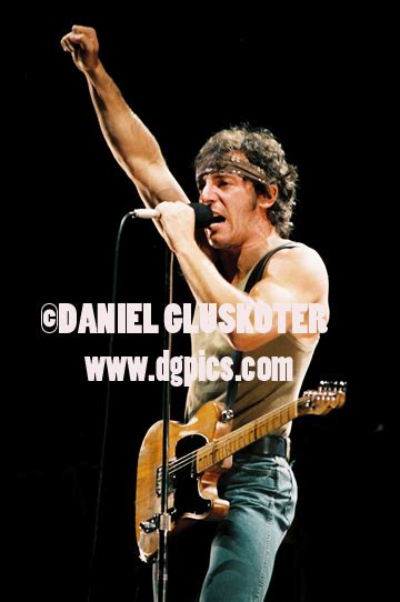 BRUCE SPRINGSTEEN BORN IN THE USA | DG Pics