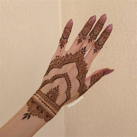 Cute Arabic Henna In Circle Mehndi Designs Basic Mehndi Designs