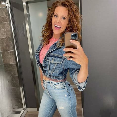 Robyn Lively 52 Rprettyolderwomen