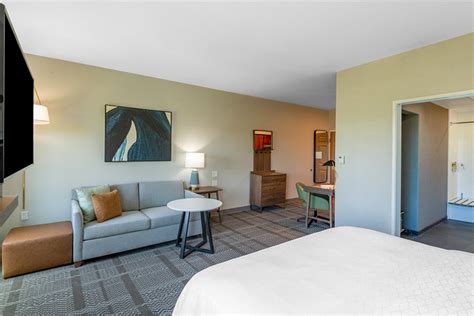 STAYBRIDGE SUITES PHOENIX - GLENDALE SPORTS DIST, AN IHG HOTEL $134 ($̶1̶7̶1̶) - Updated 2024 ...