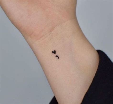 As 21 Tatuagens Minimalistas mais Lindas e Delicadas que Você já Viu