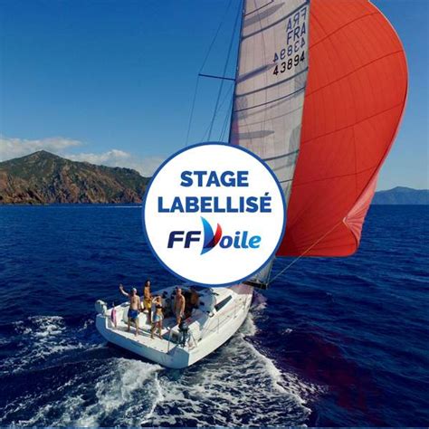 Stage de voile pour apprendre à naviguer