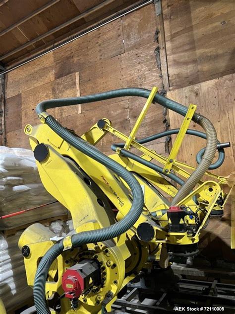 Used Fanuc Axis Articulating Robot Model M