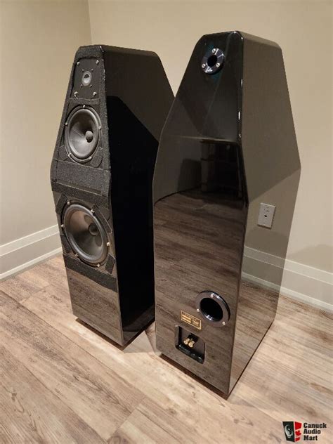 Wilson Audio Sophia Full Range Speakers Photo Canuck Audio