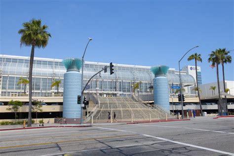 Long Beach Convention Center Editorial Photography - Image of beach ...