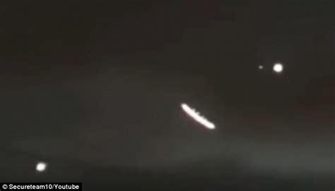 Cigar Shaped Alien Spaceship Is Seen In Paris Daily Mail Online