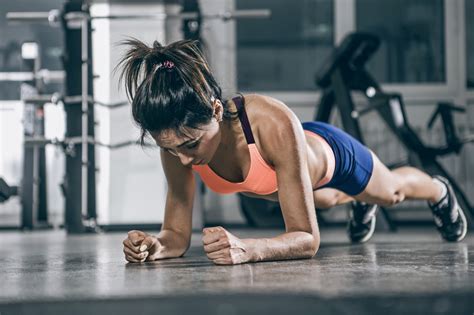 En El Gimnasio Con El Fisio Lo Que Te Puede Ayudar Con Los