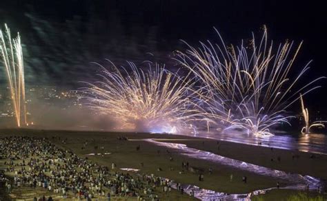 El Tus Reforzar La L Nea El S Bado Por Los Fuegos Artificiales De La